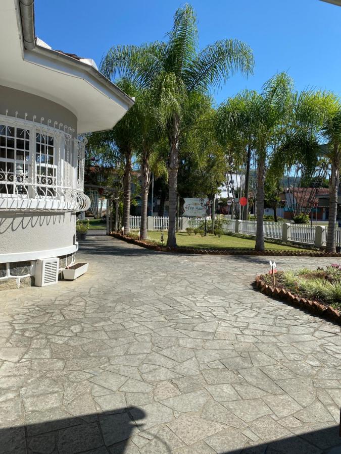 Dein Haus Pousada Pomerode Exterior foto